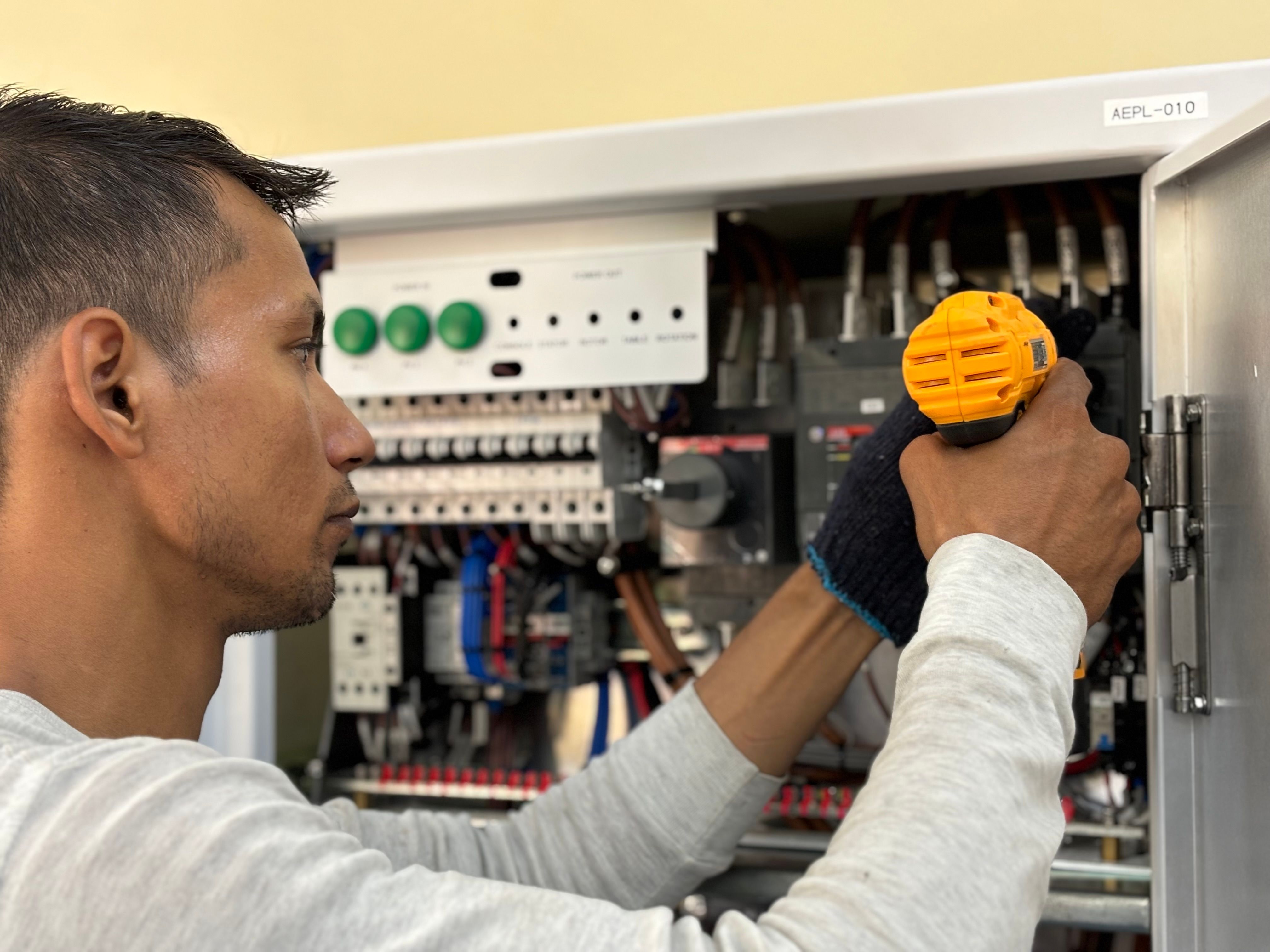 Mini-split and air conditioning electrical connections